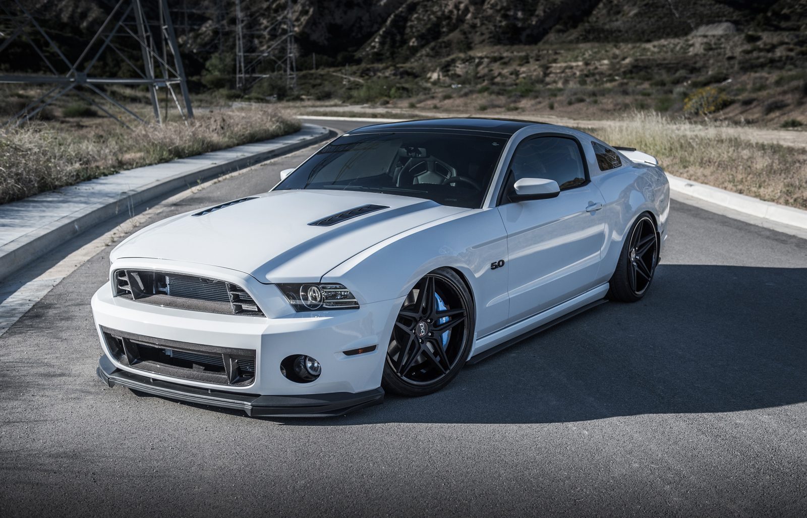 2014 Ford Mustang GT Wallpapers