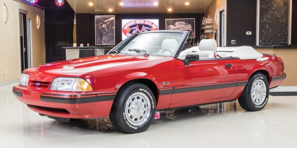 Video: 1988 Ford Mustang Convertible In-Depth Tour