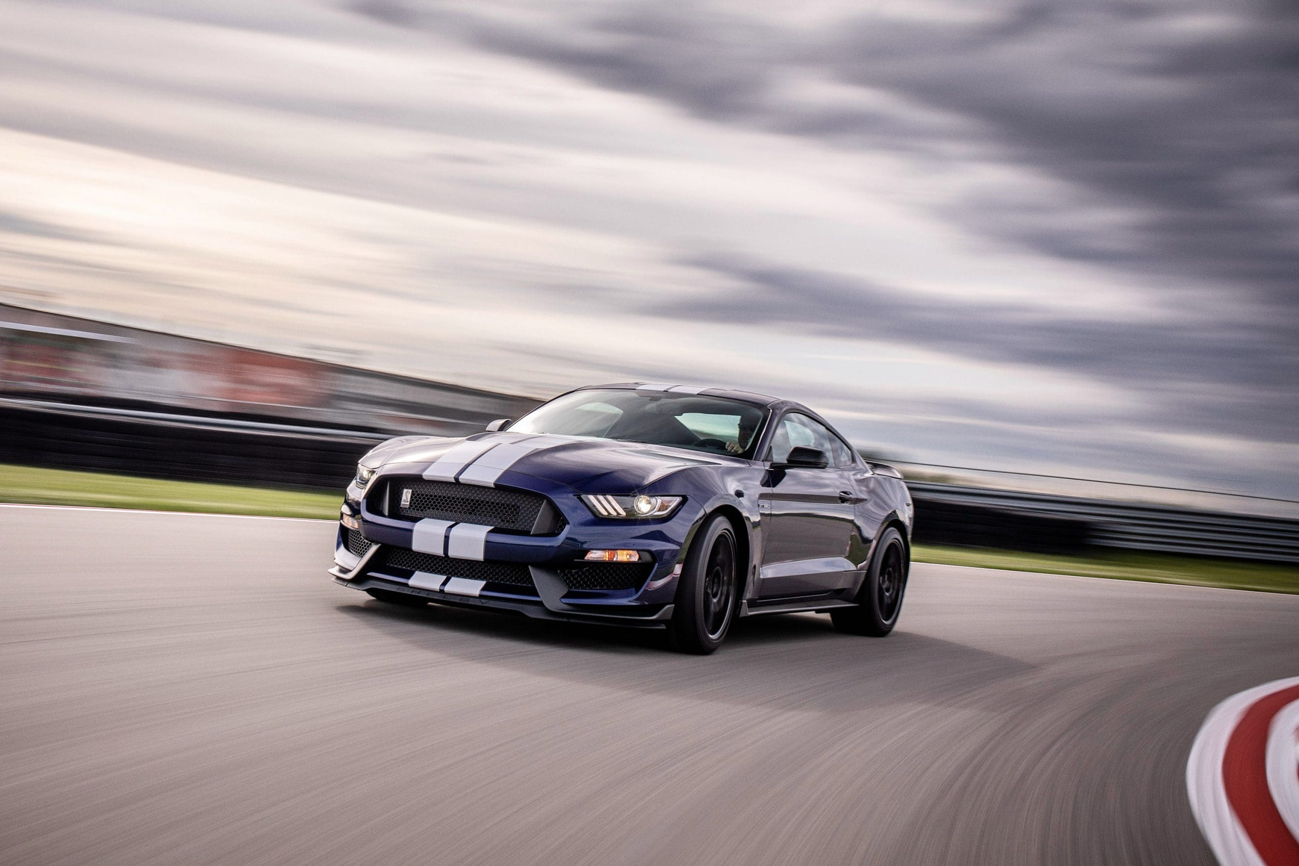 2019 Ford Mustang Shelby GT350 Wallpapers 