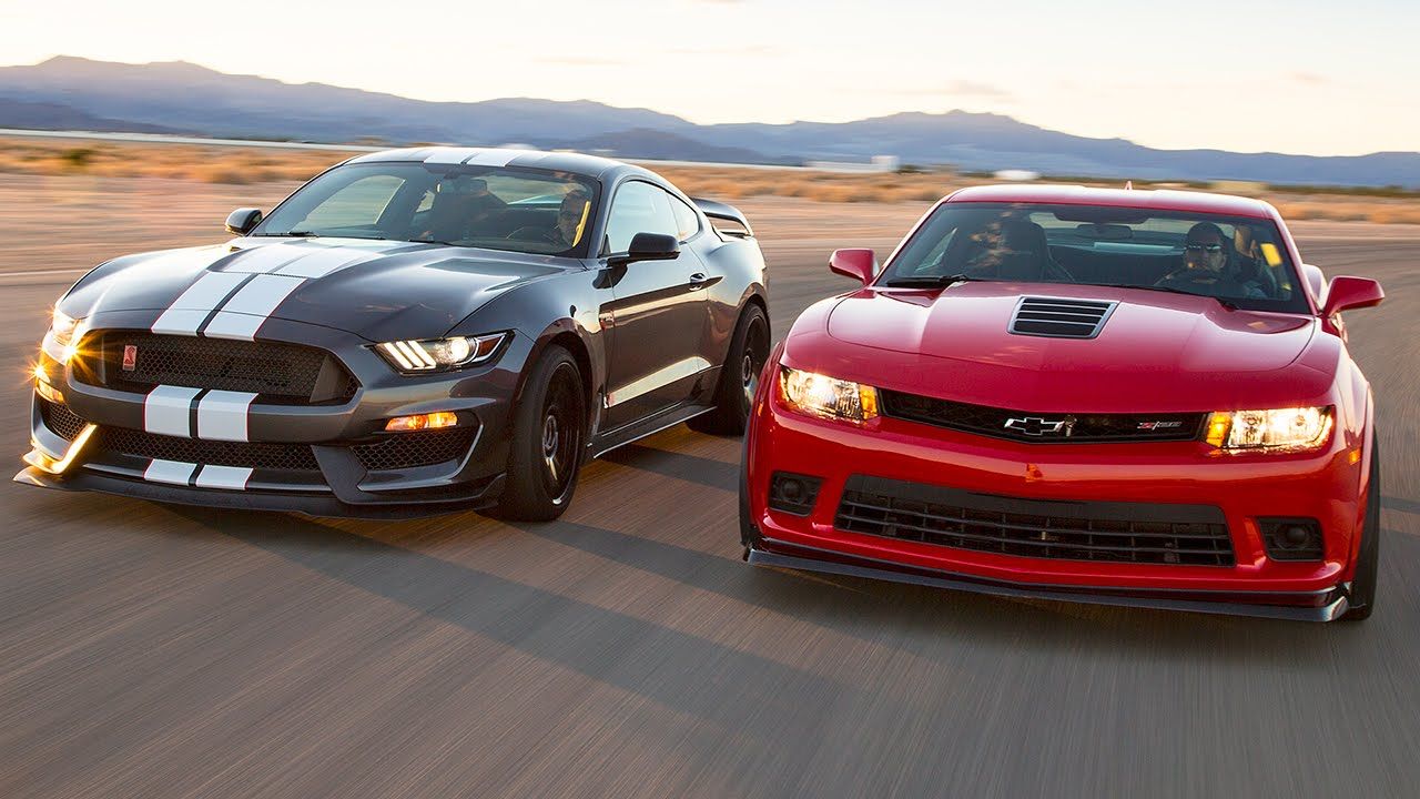 Video: 2016 Ford Mustang Shelby GT350R vs. 2015 Chevrolet Camaro Z/28 - Head 2 Head