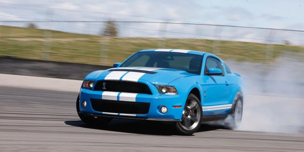 Video: Testing The 2010 Ford Mustang Shelby GT500