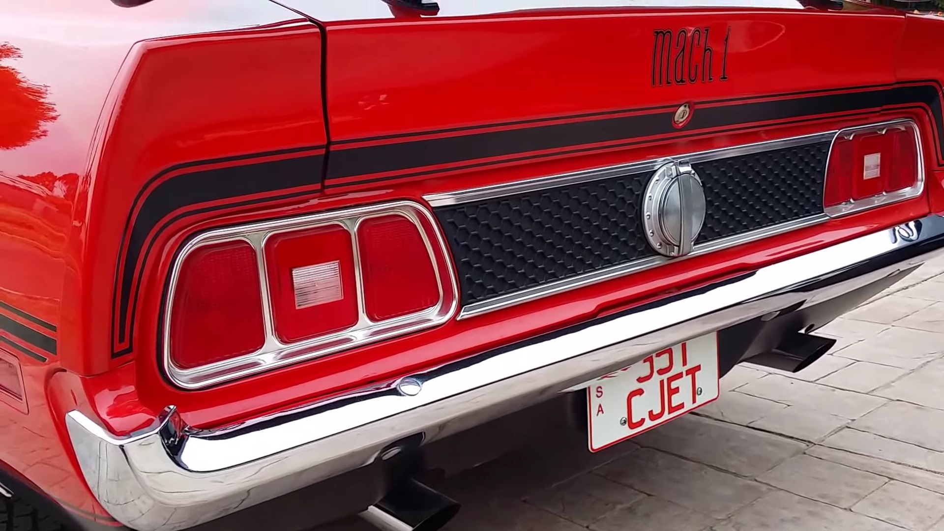 Video: 1973 Ford Mustang Mach 1 Quick Tour + Engine Sound