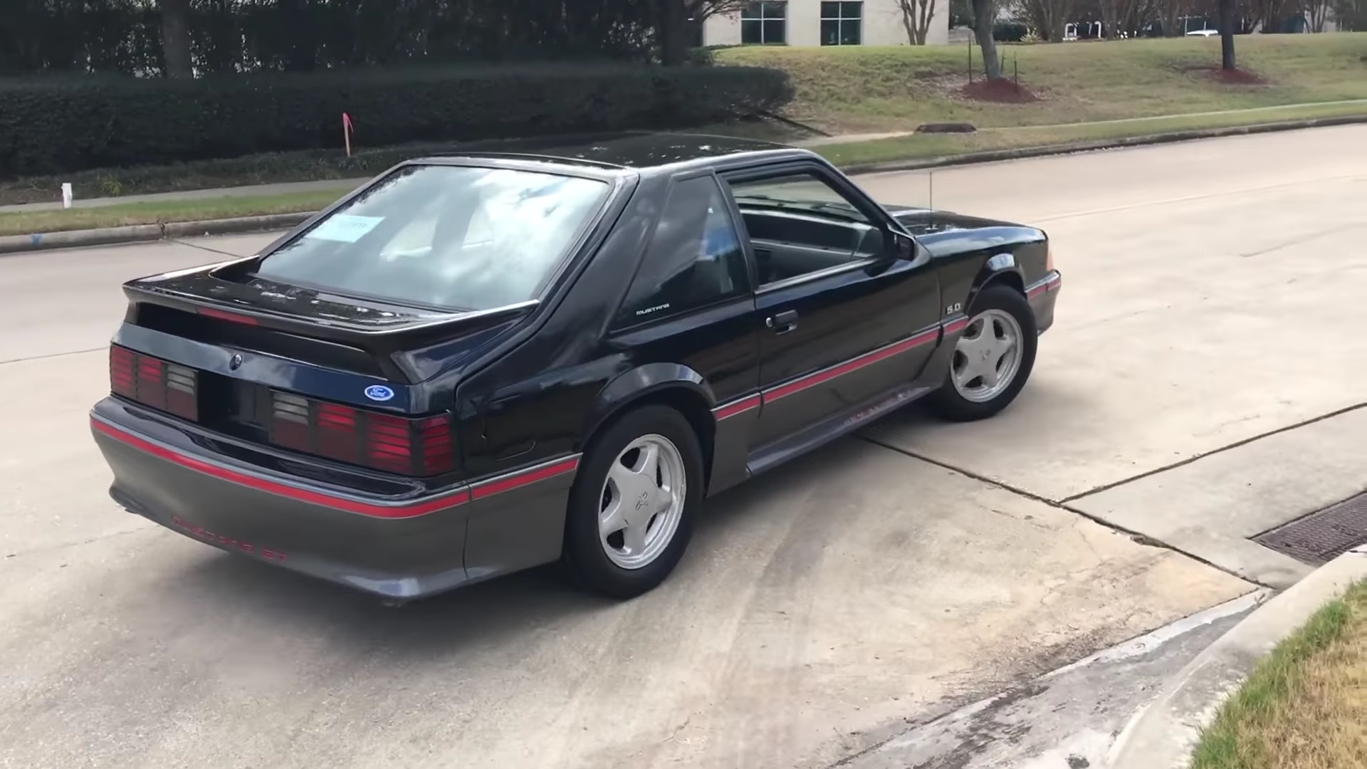 Video: 1989 Ford Mustang GT Fox Body Quick Overview ...