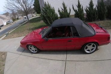 Video: 1992 Ford Mustang Fox Body Quick Walkaround + Test Drive