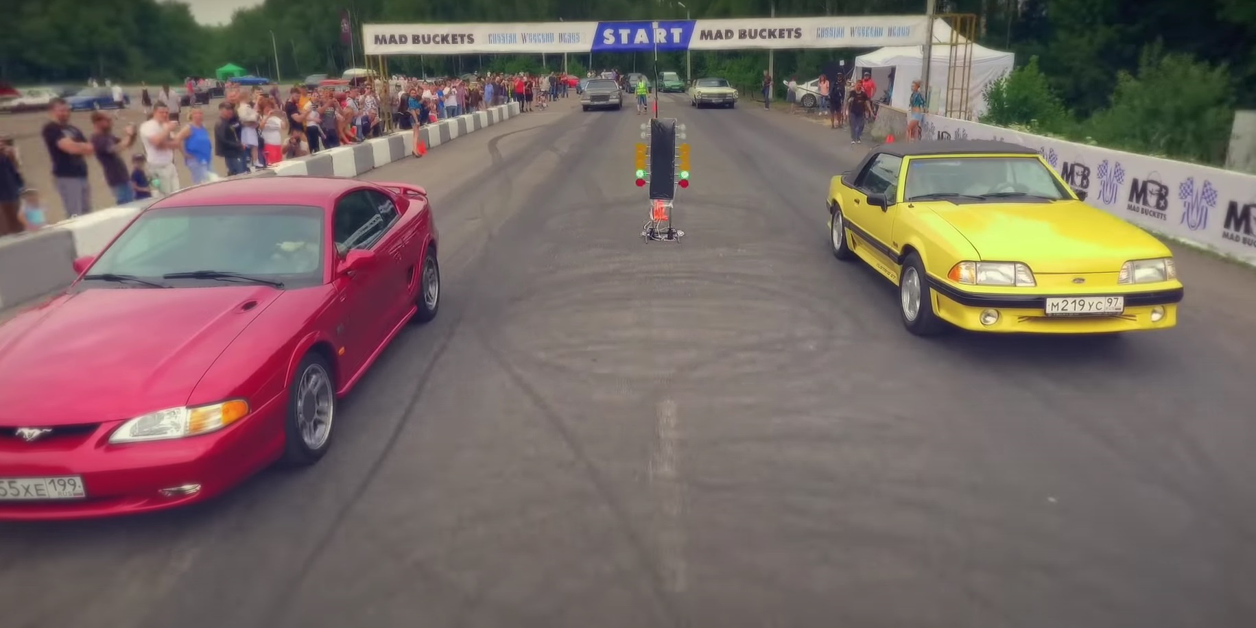 Video: 1992 Ford Mustang GT vs 1995 Ford Mustang GT Drag Race