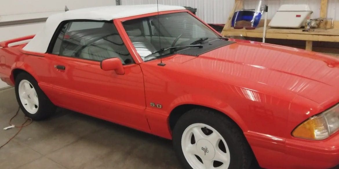 Video: 1992 Ford Mustang "Summer Special" LX 5.0L Convertibles Quick Walkaround