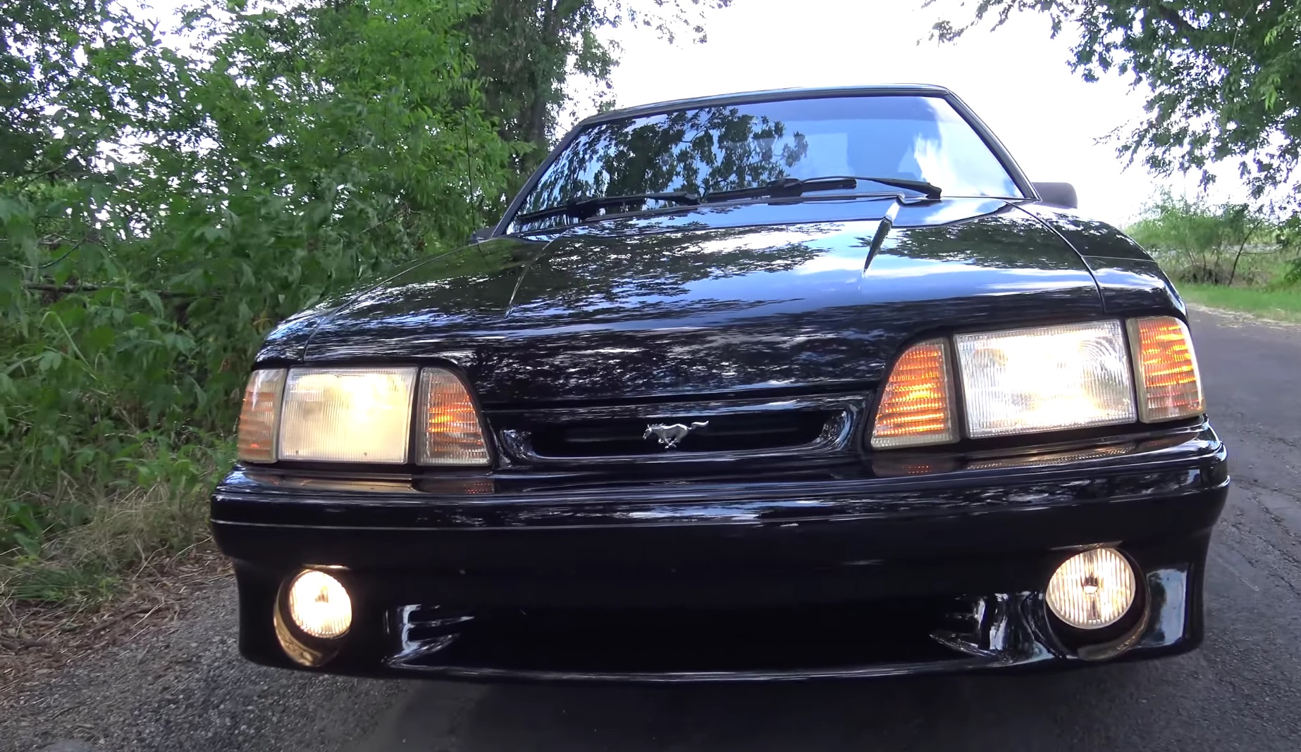 Video: 1993 Ford Mustang SVT Cobra Walkaround + Engine Revs