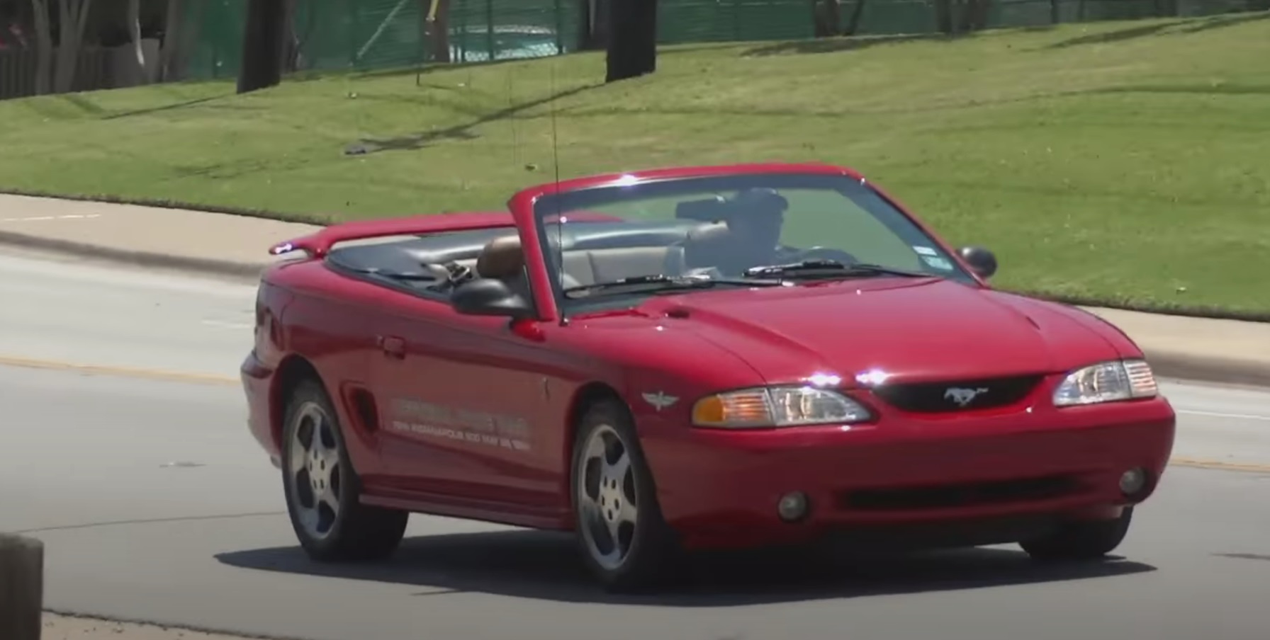 Video: 1994 Ford Mustang SVT Cobra Pace Car Test Drive