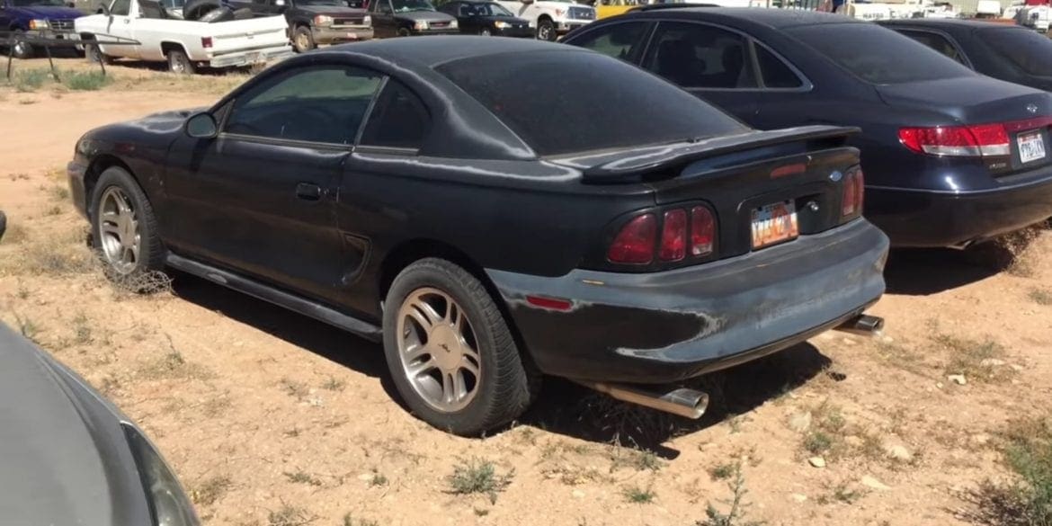 Video: Old 1997 Ford Mustang GT Overview