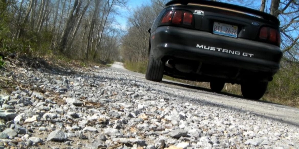 Video: 1998 Ford Mustang GT With Super Loud Takeoff