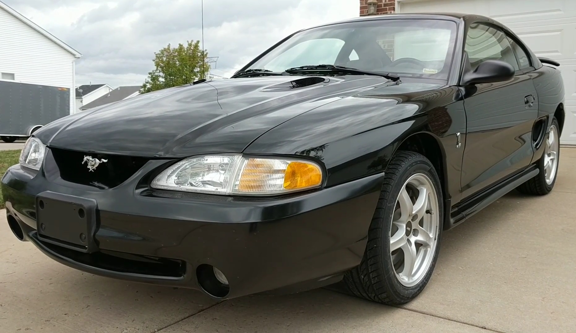 Video: Detailed Look At A 1998 Ford Mustang SVT Cobra