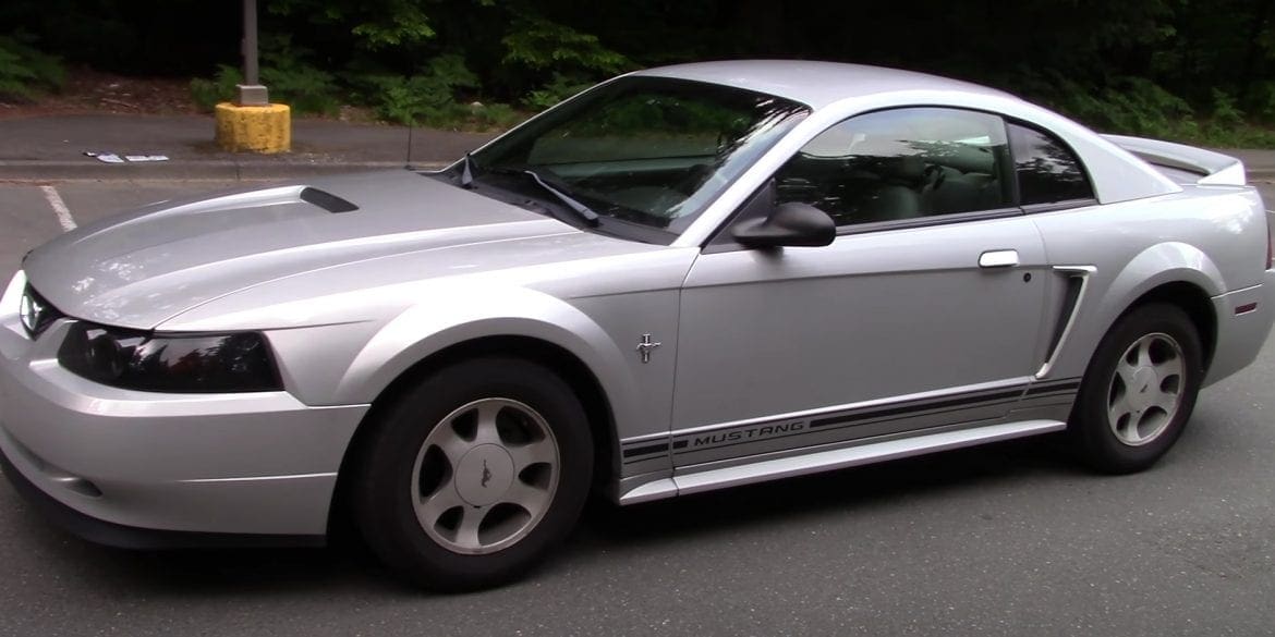 Video: 2000 Ford Mustang In-Depth Look