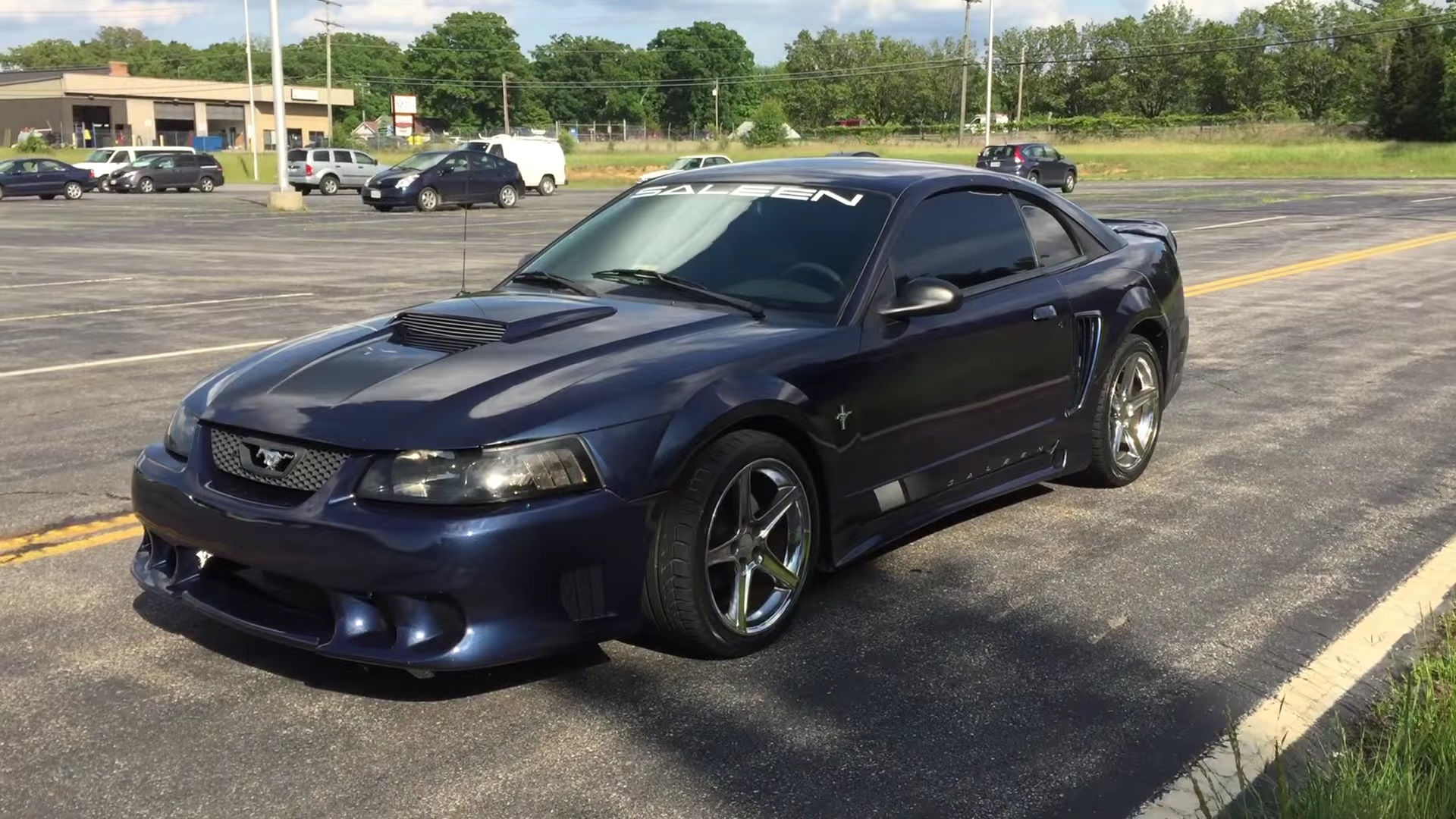 Video: Incredibly Gorgeous 2001 Ford Mustang Saleen