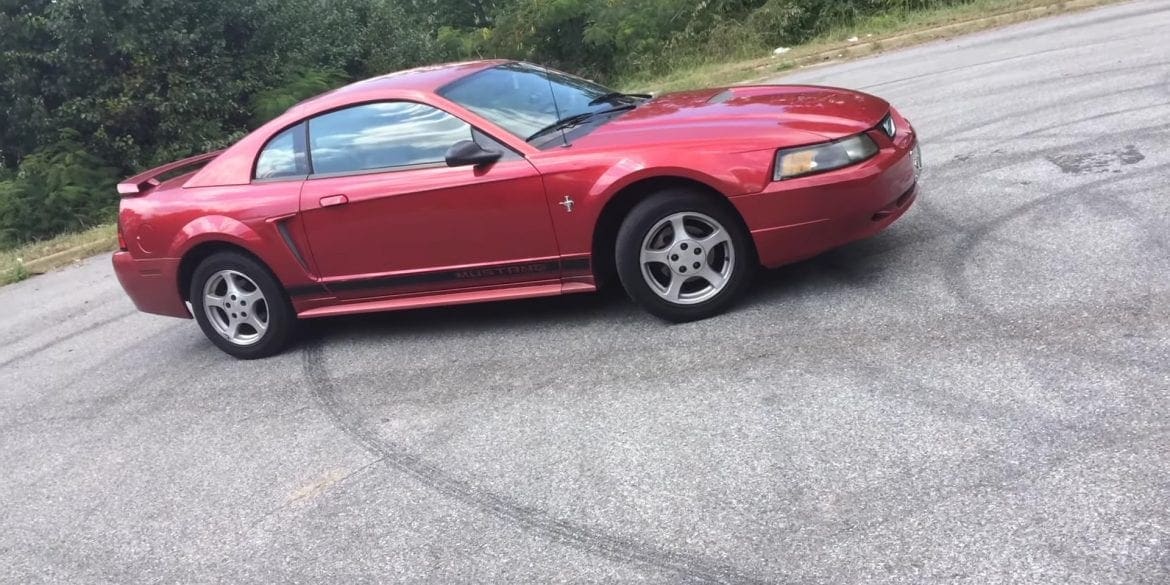 Video: 2002 Ford Mustang 3.8L V6 5-Speed In-Depth Tour