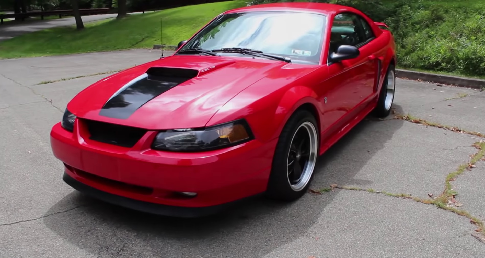 Video: Reviewing A 2002 Ford Mustang GT With Flowmaster Exhaust