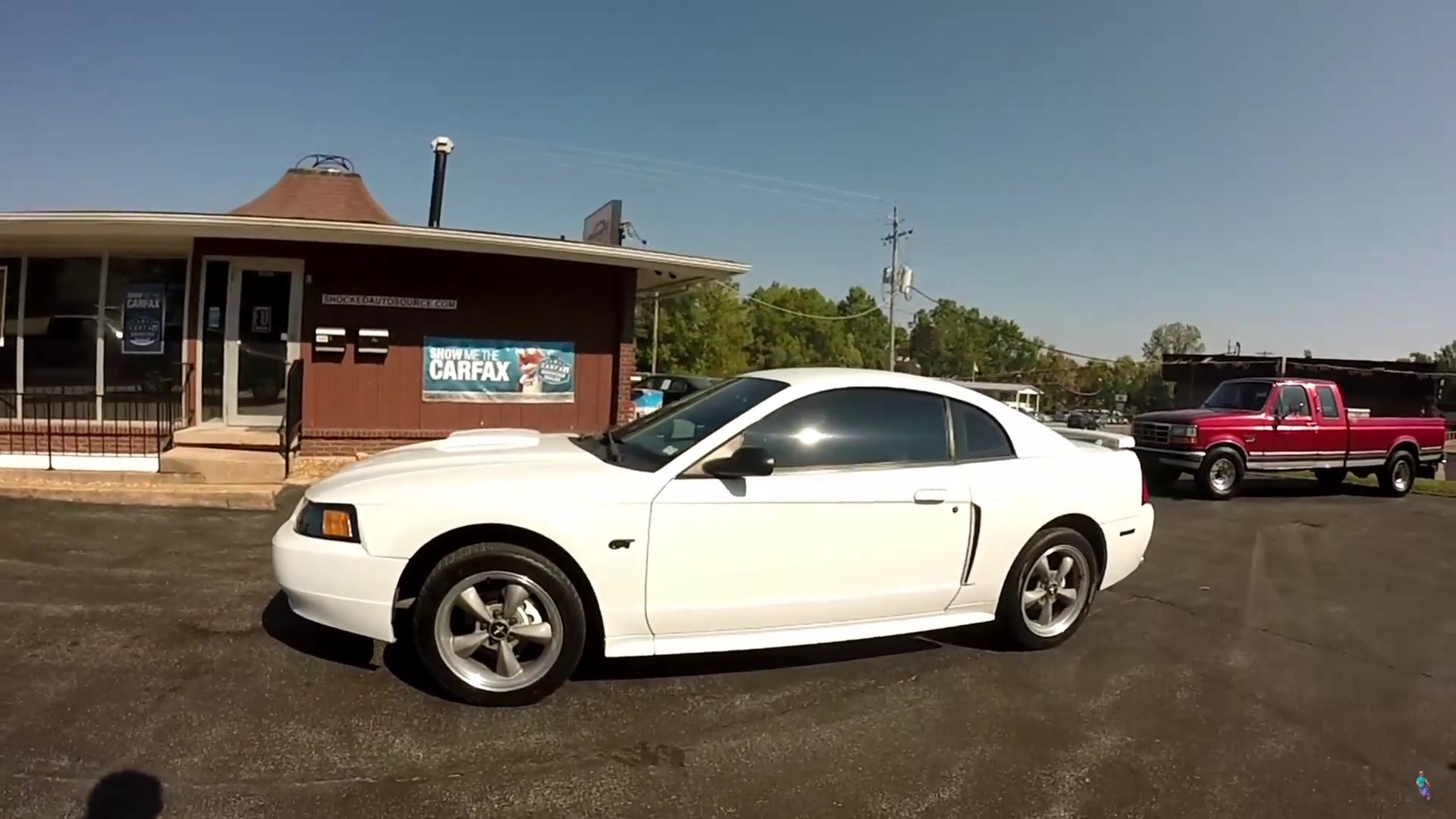 Video: Driving A 2004 Ford Mustang
