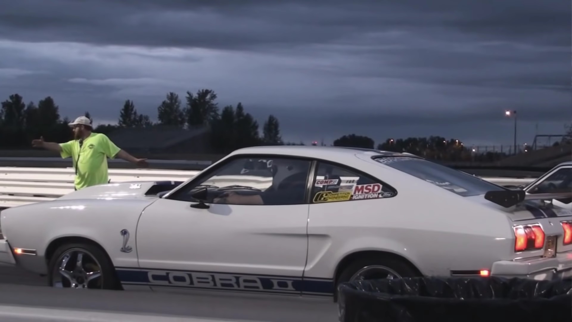 Video: 1977 Ford Mustang Cobra II At A Drag Race