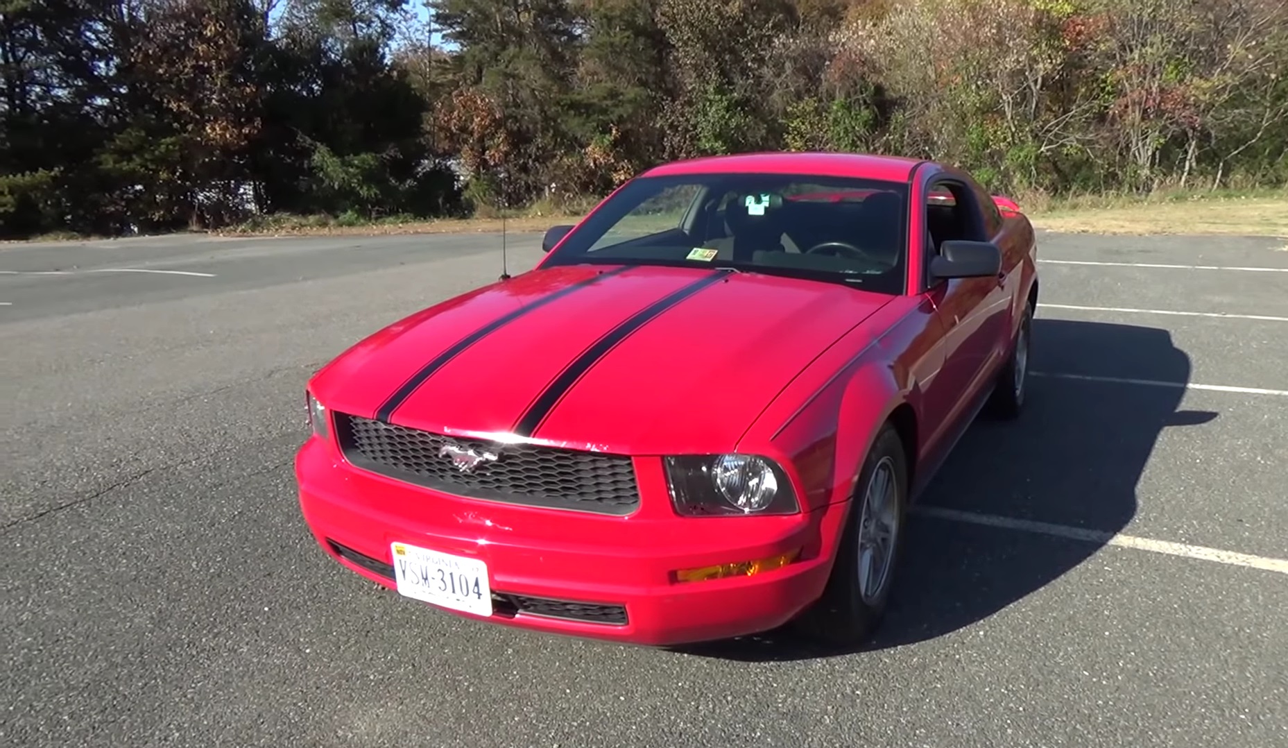 Video: 2006 Ford Mustang V6 Full Overview