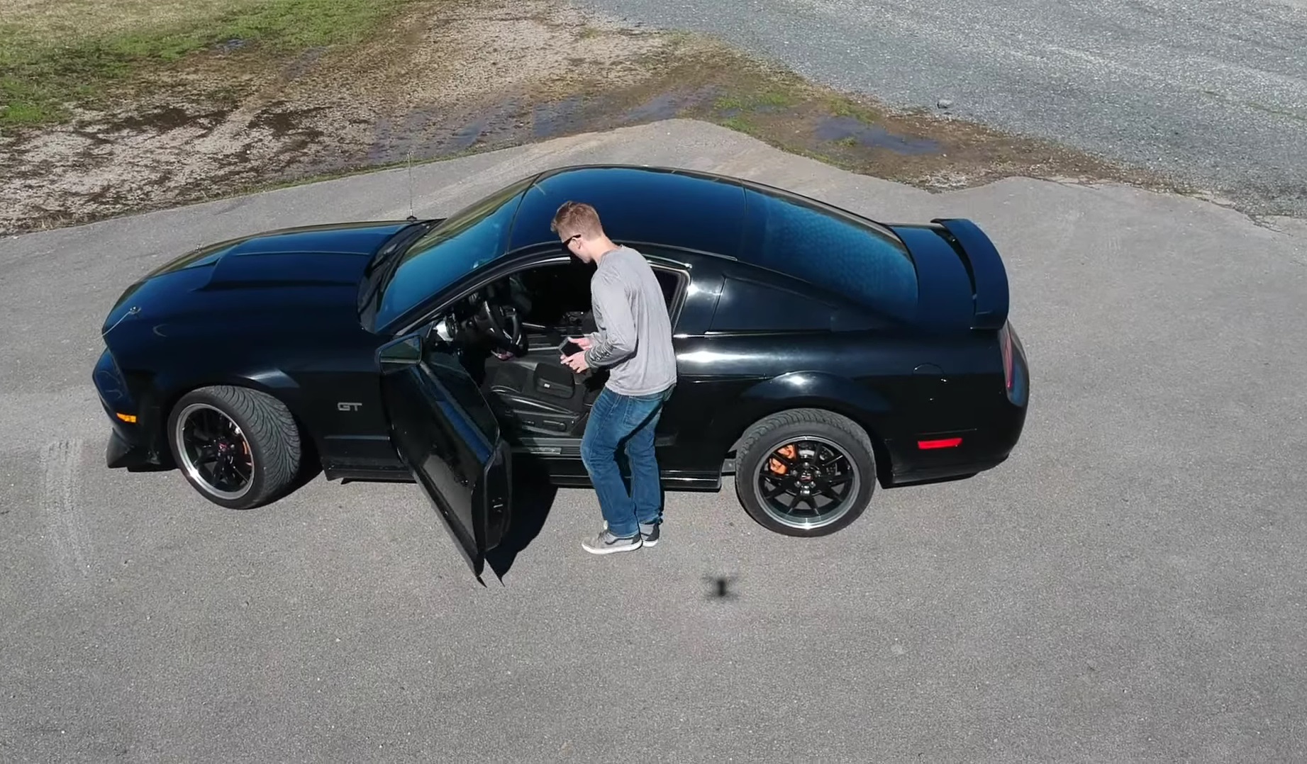 Video: 2006 Ford Mustang GT In-Depth Look