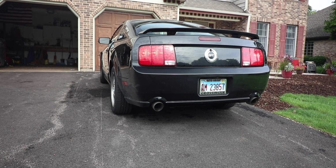 Video: 2006 Ford Mustang GT Exhaust Sound