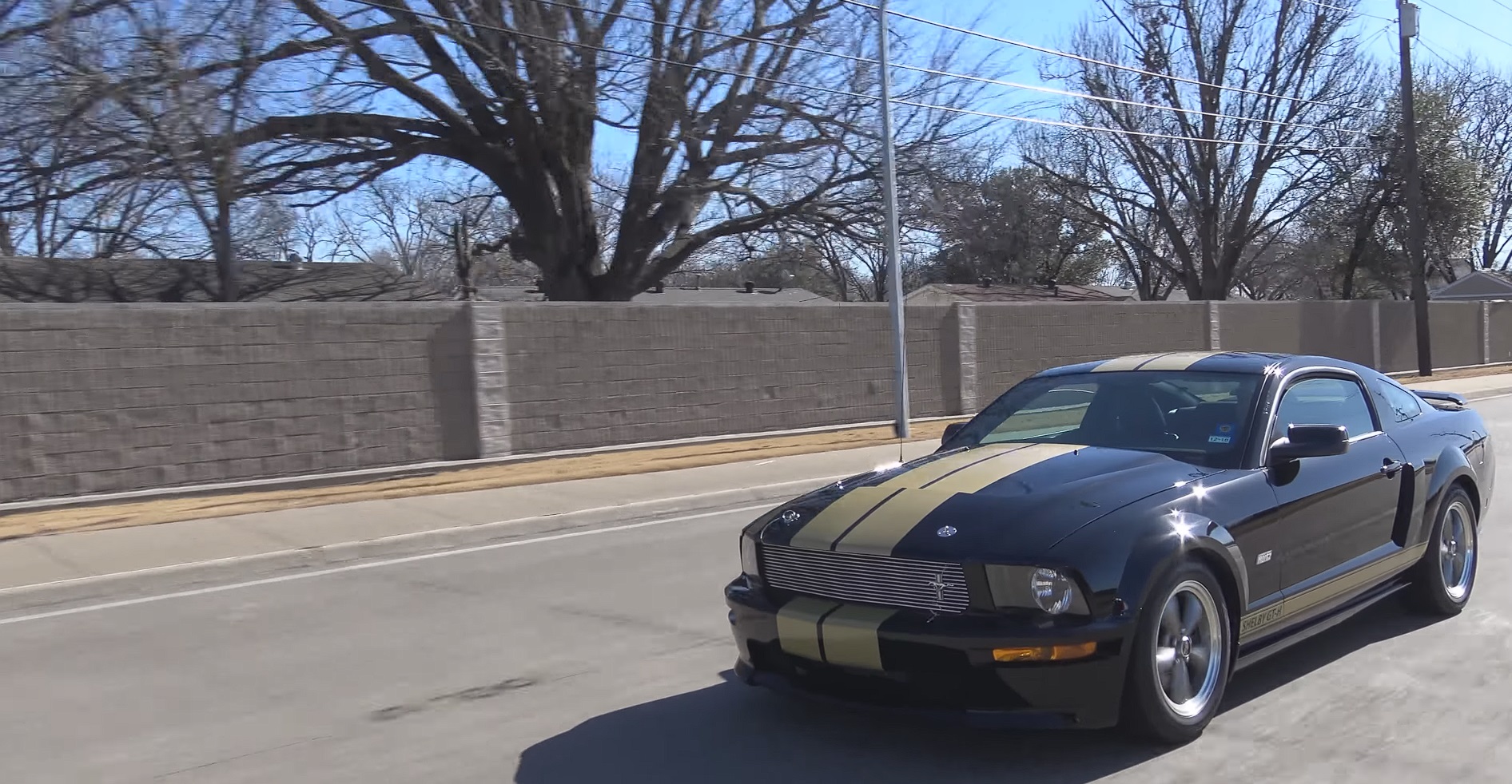 Video: 2006 Ford Mustang Shelby GT Hertz Quick Tour
