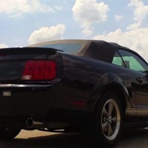Video: 2007 Ford Mustang Walkaround + Exhaust Sound