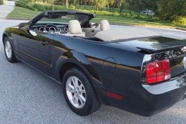 Video: 2007 Ford Mustang Convertible Walkaround