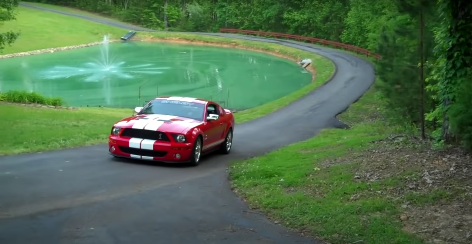 Video: 2007 Ford Mustang Shelby GT-500 Overview + Bonus Burnout!