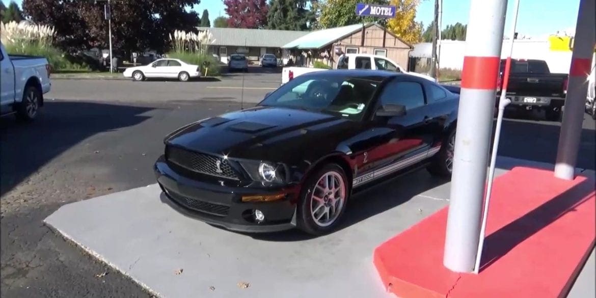 Video: 2007 Ford Mustang Shelby GT-500 Startup & Tour