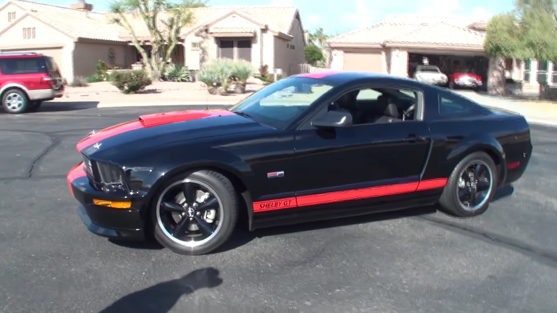 Video: 2008 Ford Mustang Shelby GT Barrett Jackson In-Depth Tour