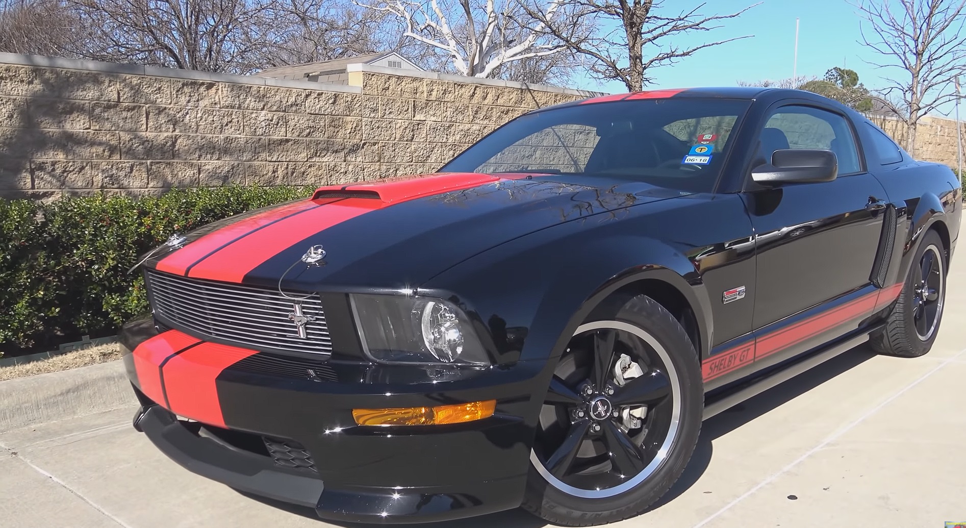 Video: Quick Look At A2008 Ford Mustang Shelby GT Barrett Jackson