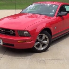 Video: 2009 Ford Mustang V6 Premium Startup & Exhaust Sound