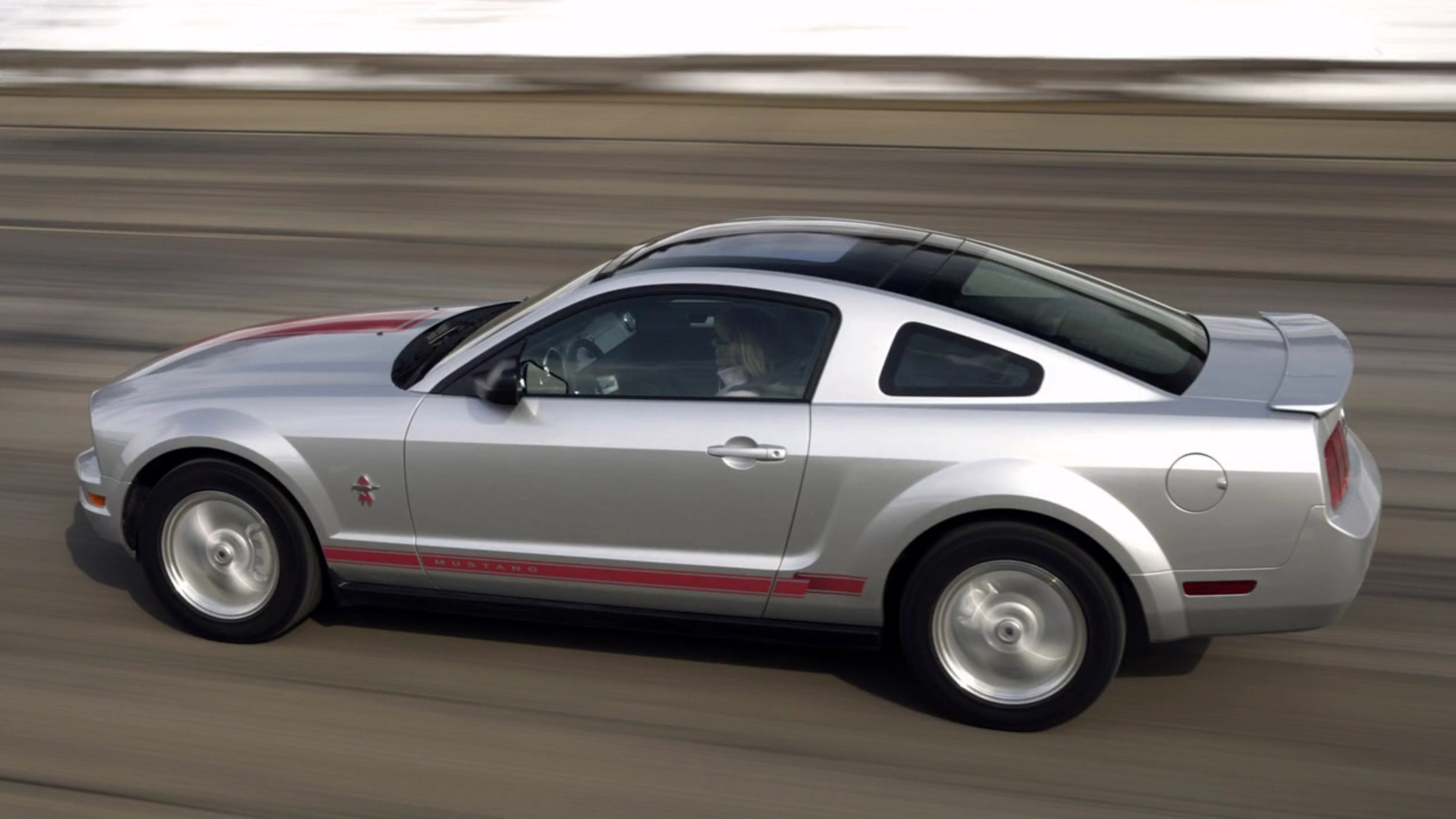 Video: 2009 Ford Mustang Warriors In Pink High-Quality Snaps