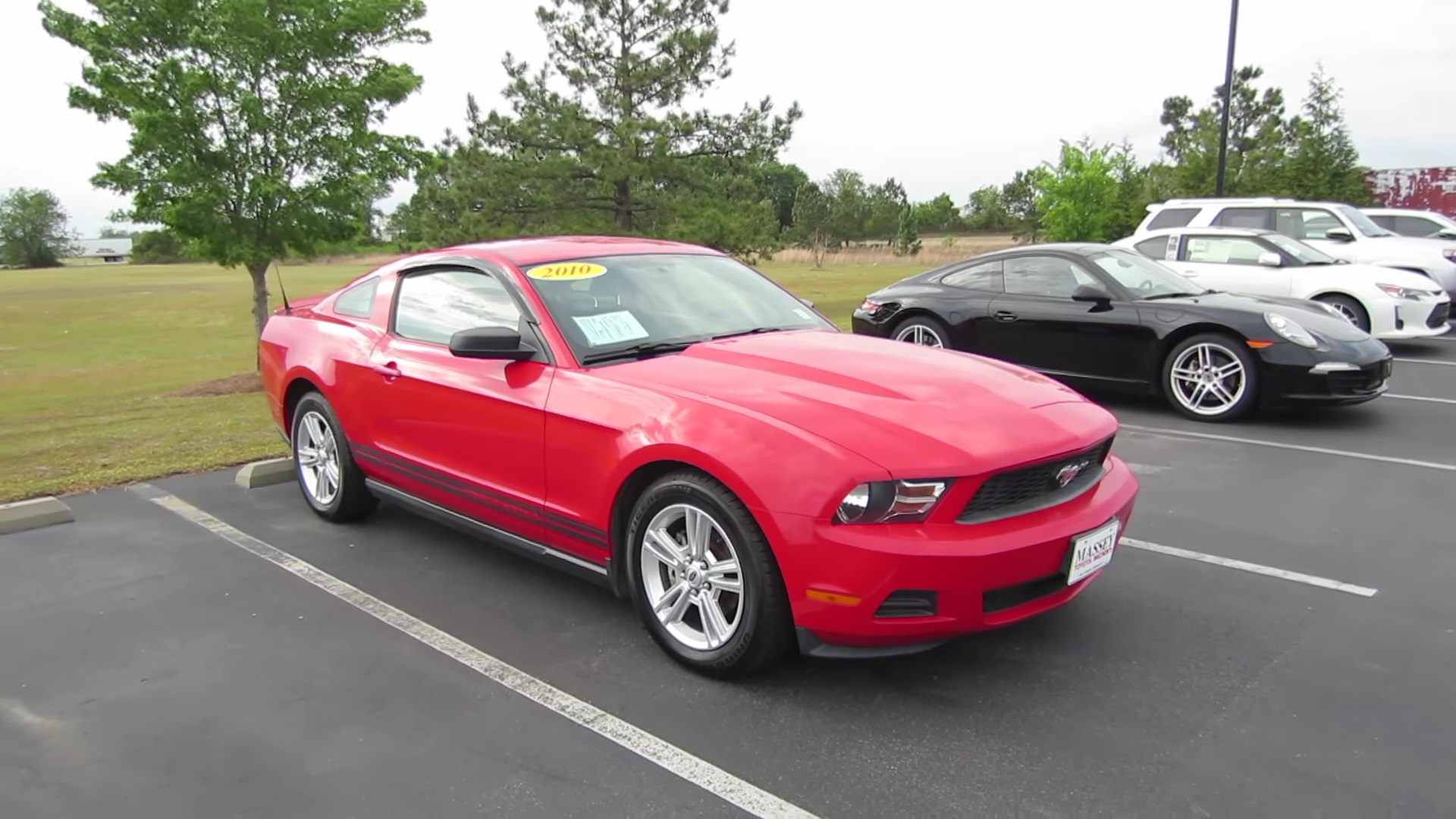 Video: 2010 Ford Mustang V6 Full Tour & Start-up