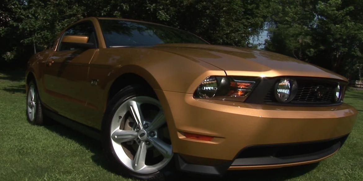 Video: 2010 Ford Mustang GT Premium Driving Experience