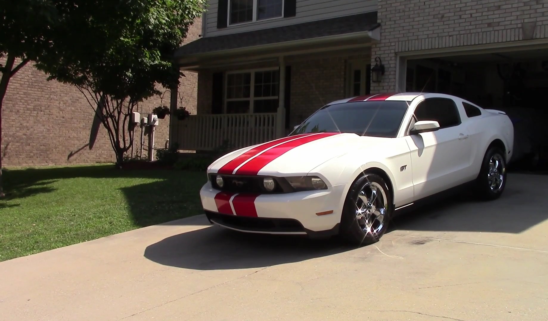 Video: 2010 Ford Mustang GT Full Walkthrough