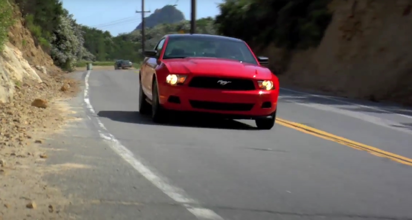 Video: Exclusive Look At The 2011 Ford Mustang V6