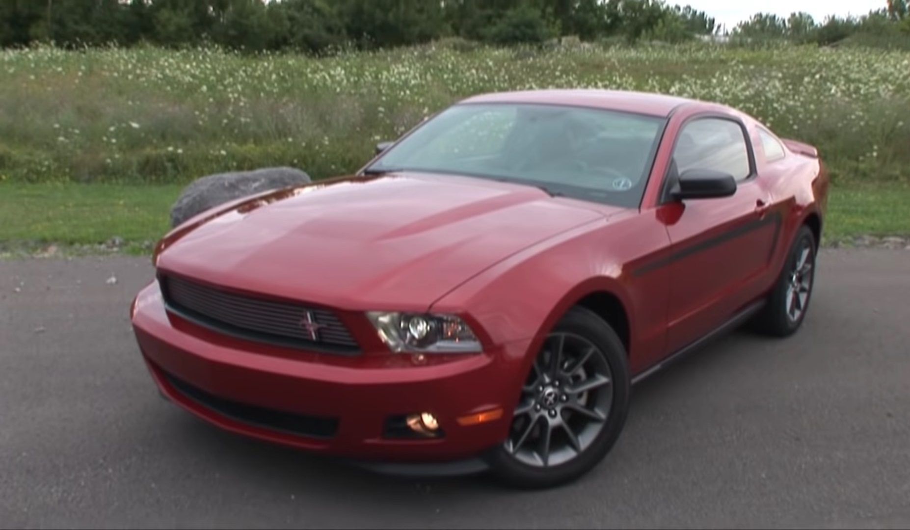 Video: 2011 Ford Mustang V6 - Drive Time Review