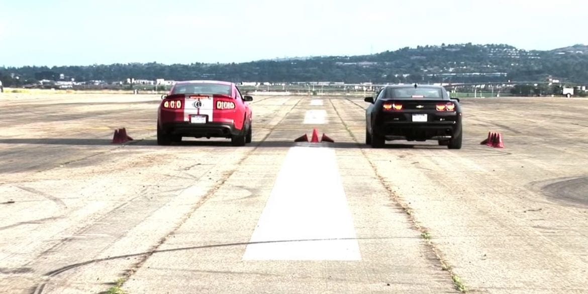 Video: 2010 Ford Mustang Shelby GT500 vs 2010 Camaro SS Drag Race Showdown