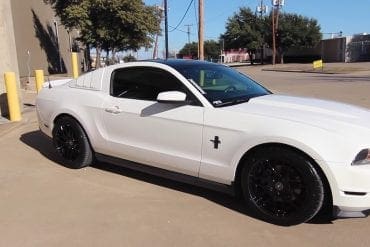 Video: 2012 Ford Mustang V6 Review