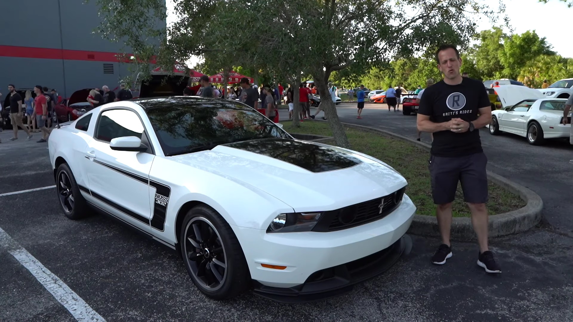 Video: Is The 2012 Ford Mustang Boss 302 Worth It Or Not?