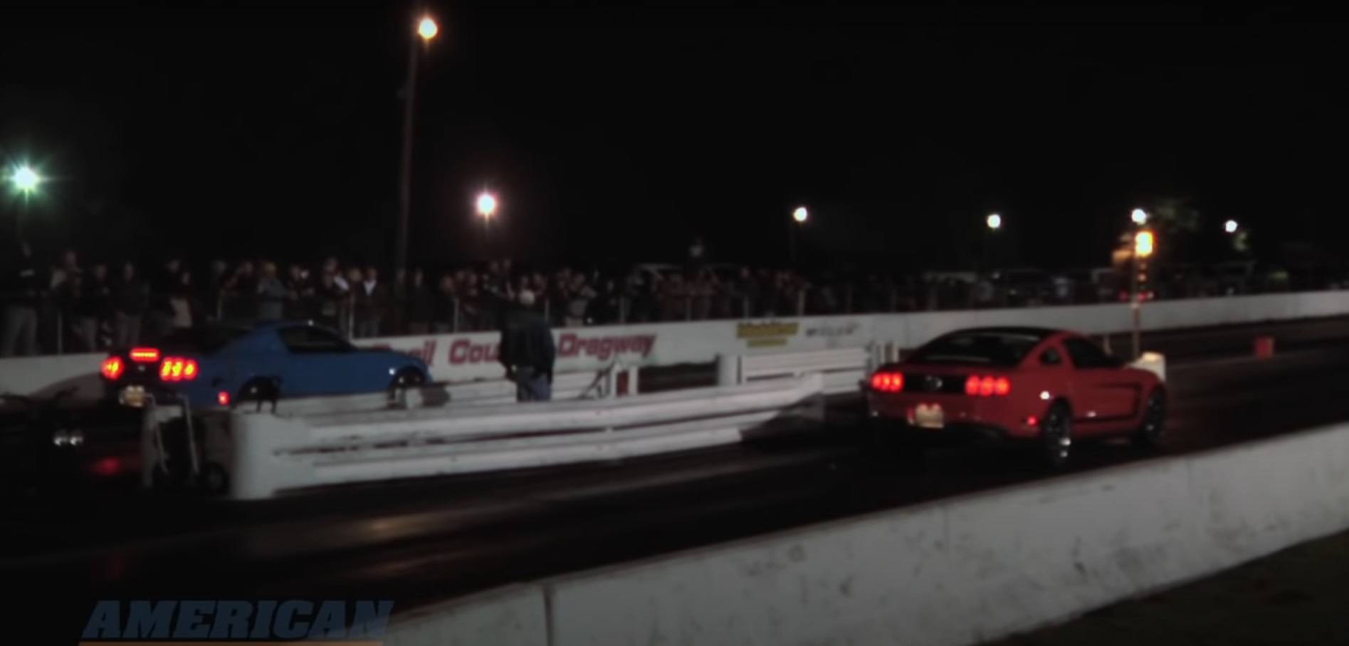 Video: 2012 Ford Mustang Boss 302 vs. 2011 Mustang GT Drag Race