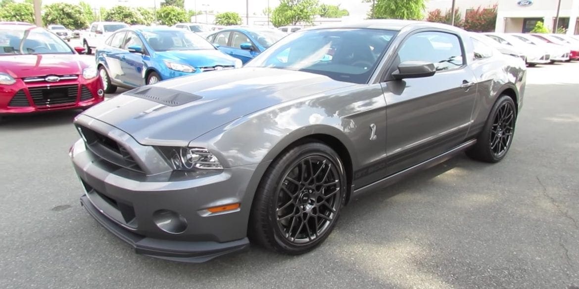 Video: 2013 Ford Mustang Shelby GT500 Full Tour