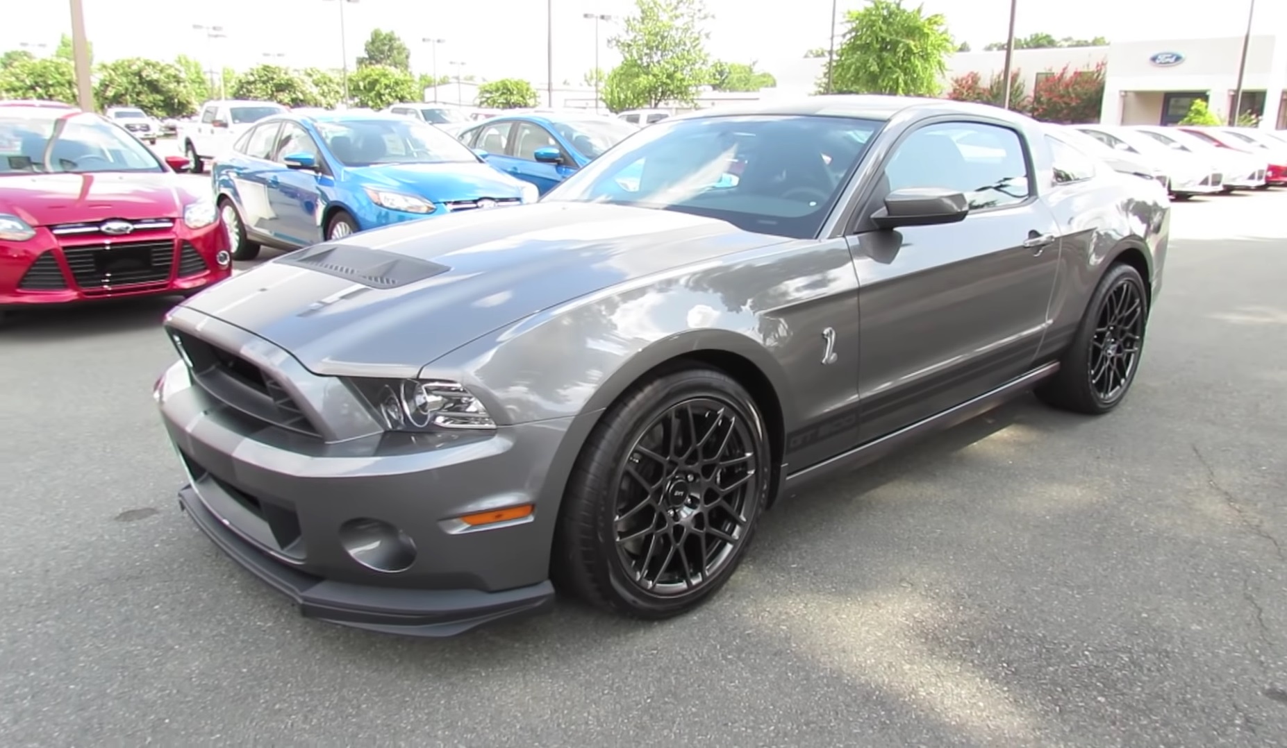 Video: 2013 Ford Mustang Shelby GT500 Full Tour