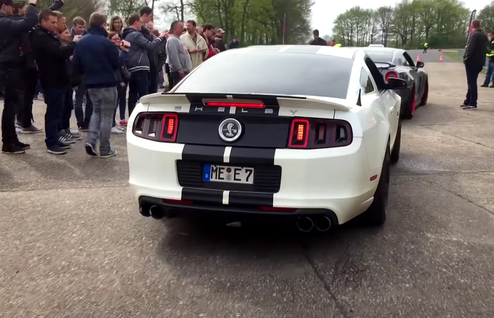 Video: Super Loud 2013 Ford Mustang Shelby GT500