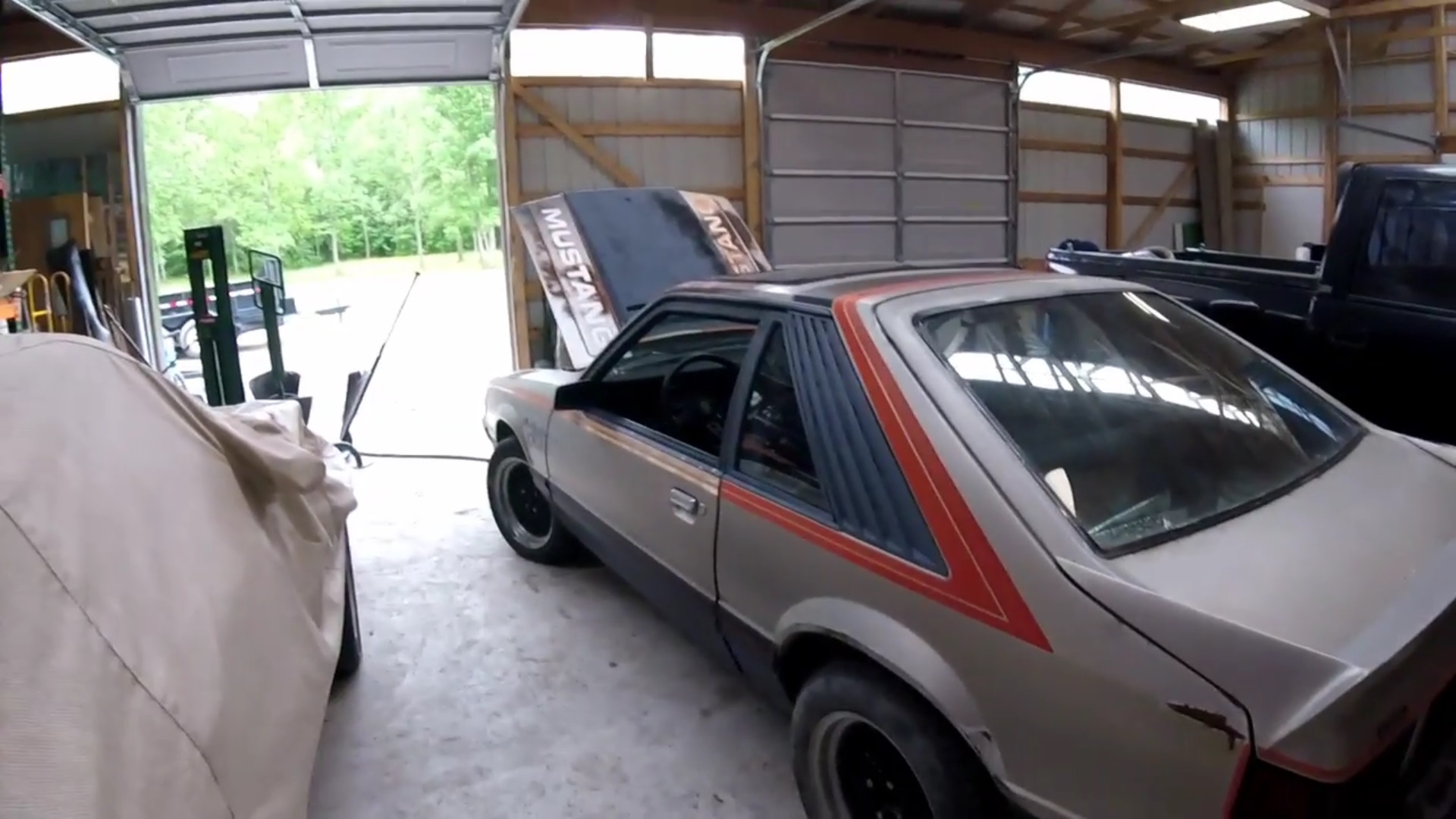 Video: Restoring A 1979 Ford Mustang