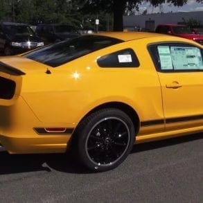 Video: 2013 Ford Mustang Boss 302 Walkaround