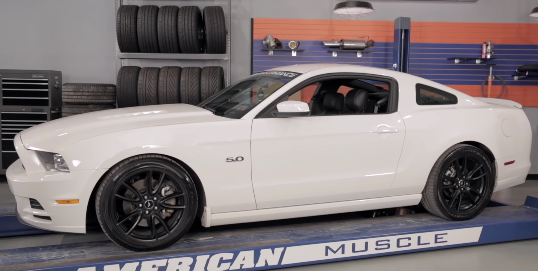 Video: 2013 Ford Mustang Cobra Jet Manifold Install & Testing