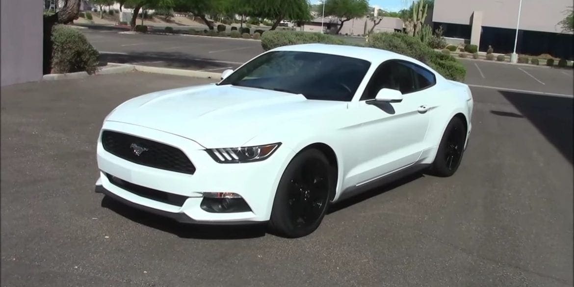 Video: 2015 Ford Mustang EcoBoost -Performance & Fuel Consumption Test