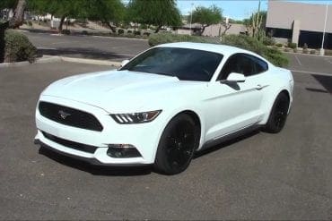 Video: 2015 Ford Mustang EcoBoost -Performance & Fuel Consumption Test